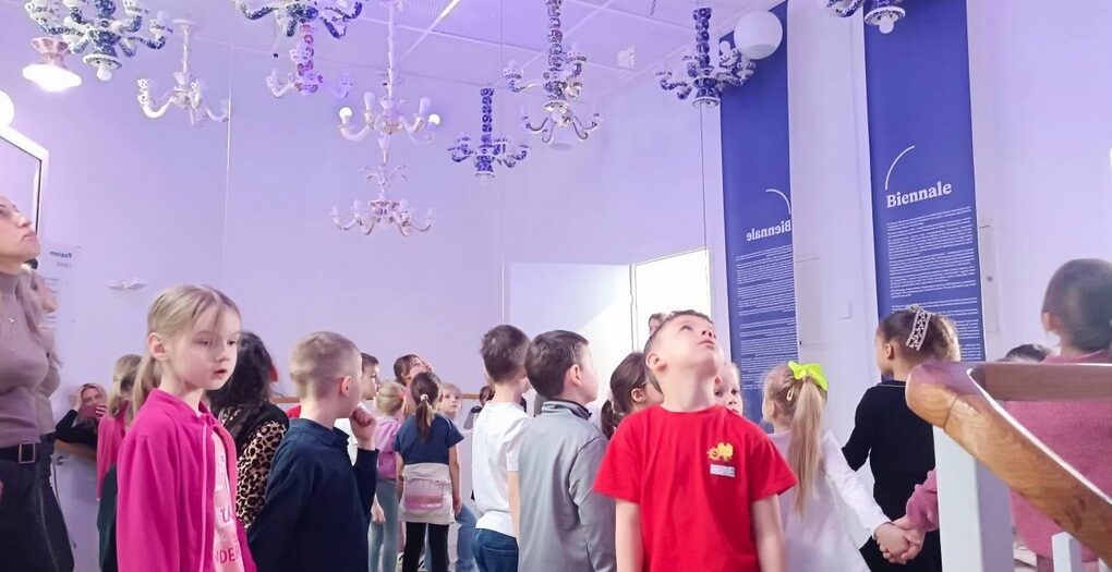 Dinusie w Sarbcu Fajansu